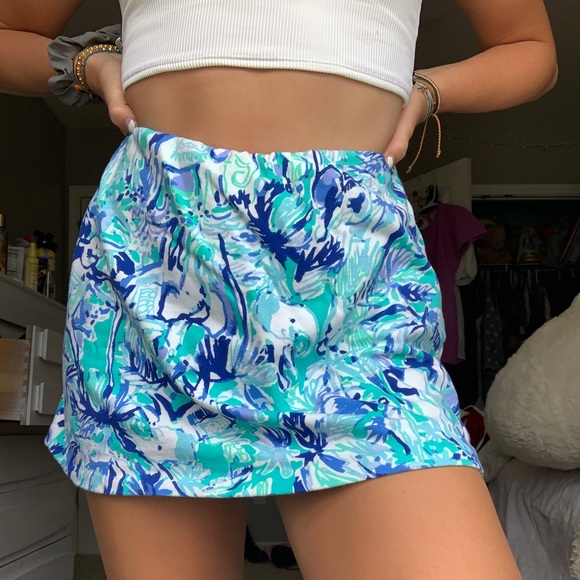 Lilly Pulitzer Dresses & Skirts - super cute lily Pulitzer mini skirt!